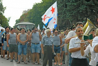 В Азове в День ВМФ пройдет марш