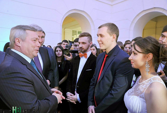 Дамы приглашают кавалеров