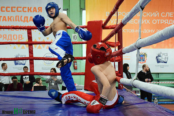 В Ростове бои по кикбоксингу 