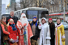 Новогодние подарки малоимущим