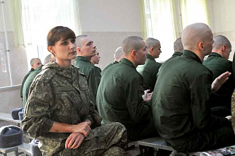 В войсках российской армии начали работу агитационные бригады