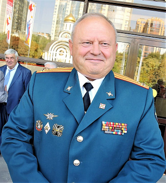 На фото: полковник Анатолий Трушин.