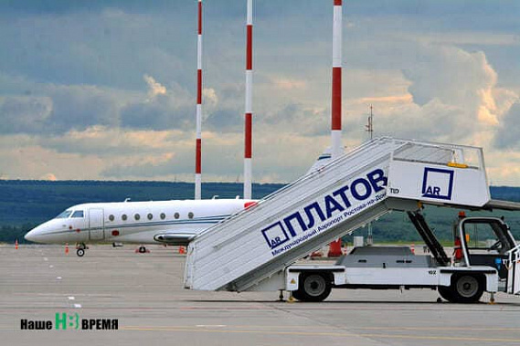 С июля из «Платова» планируют летать в Милан, а с августа — в Париж