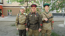 Каменские поисковики провели мотопробег по местам боевой славы на восстановленных военных мотоциклах