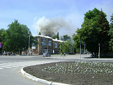 Пожар в центре Гуково_14100