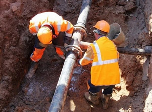 В Шахтах до конца года отремонтируют 2,6 километра водопровода