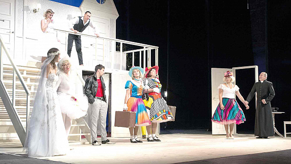 Фото из группы драмтеатра «ВКонтакте»