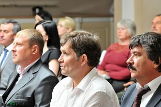 Награды нашли героев