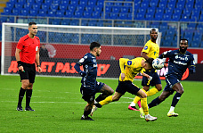 15 03 2026 Футболисты «Ростова» уступили московским динамовцам