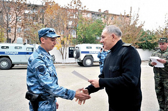 На Кавказе тучи ходят хмуро_17554