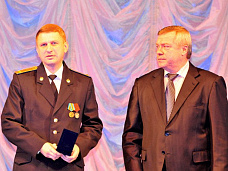 Щит и меч в надёжных руках_12318