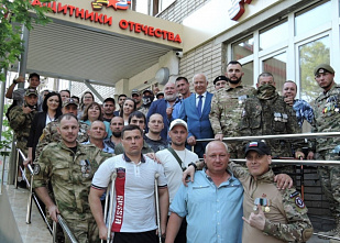 В Ростове-на-Дону участникам ЧВК «Вагнер» вручили удостоверения ветеранов боевых действий