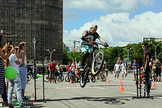 Спортивный, праздничный, культурный