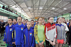 Всю неделю на манеже