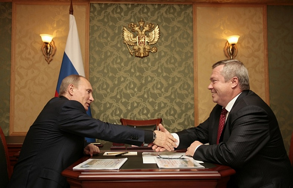 Поздравления с рекордным урожаем донскому губернатору Василию Голубеву от президента России Владимира Путина. Источник фото: donland.ru