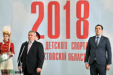 Всю неделю на манеже