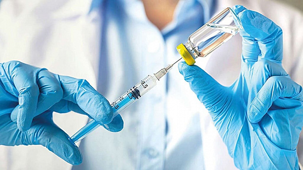 Вакцина против COVID-19 не отменяет вакцины от гриппа