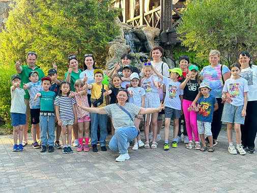  Выпускникам начальной школы подарили путешествие в "Логу"