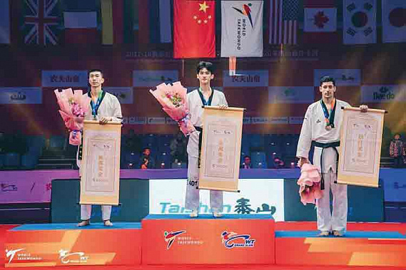 «Бронза» из Уси