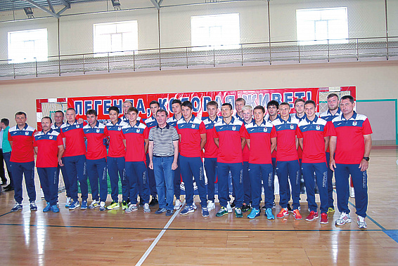 «Красно-синяя» традиция