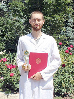 На конкурсе профессионального мастерства Дмитрий отлично справился со всеми заданиями и получил диплом победителя.