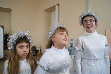 Спектакль «Новогоднее представление» от «Ветра перемен» прошел во Дворце творчества детей и молодежи в Ростове