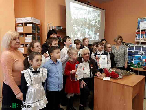 Владимир Александрович Невский, участник Великой Отечественной войны, на встрече с юными читателями библиотеки.
