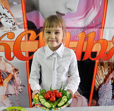 «Тетя, дядя, не ленитесь, на газету подпишитесь!»