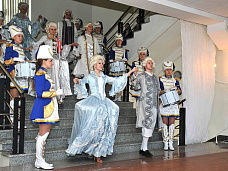 Веселиться им не лень…_18773