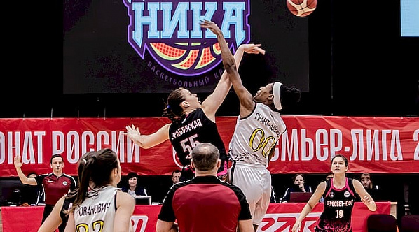 Сыктывкарские «рыси» разорвали донских баскетбольных «пантер»