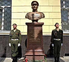 Увековечили память о  героях-полководцах