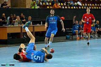 Донские гандболисты уступили сибирскому «Скифу»