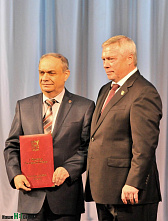 Комсомольская юность наша