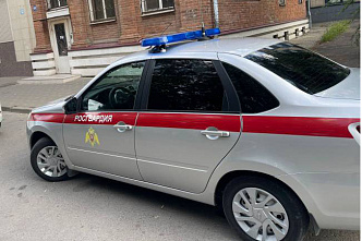 Новочеркасск: росгвардейцы задержали подозреваемую в нападении с ножом на администратора гостиницы