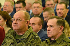 От церемоний к делам. В правительстве Ростовской области прошло официальное представление врио губернатора региона Юрия Слюсаря