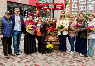 В ростовской школе провели семейную благотворительную ярмарку