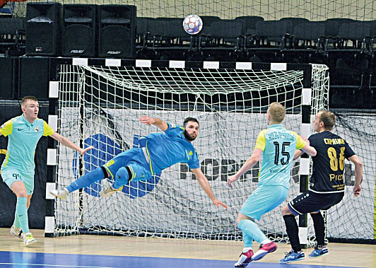 В рядах сибиряков лучшим игроком матча стал вратарь Петр ПАНАСЕНКО.