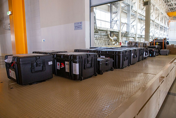 Готовящиеся к запуску 42 малых космические аппарата доставлены на космодром Восточный. Источник фото: roscosmos.ru 