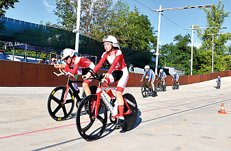 На ростовском треке проходят состязания по велосипедному спорту