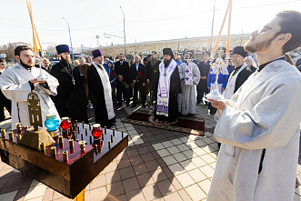 Совершили  литию по жертвам авиакатастрофы ...