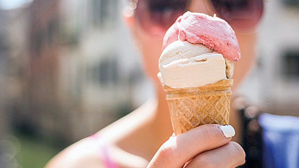 Мороженое в летнюю жару: вред и польза
