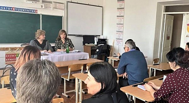Лариса Тутова проверила переход на дистанционное обучение на Дону