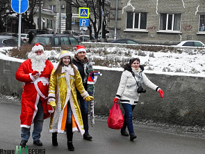 Новогодние подарки в бесплатной столовой