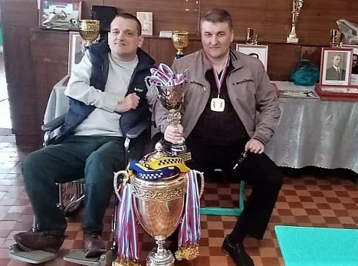 Сергей Воскобойников и капитан сборной Ростовской области Виктор Тищенко, первый поддержавший его с проектом «Играй ногой и его друзья»