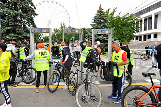 Вчера в Ростове прошел традиционный велосипедный пробег