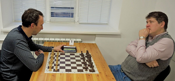 Дмитрий Елизаров и  Дмитрий Кряквин - встреча  на аналогичном турнире, который ранее проходил в ростовском городском шахматном клубе