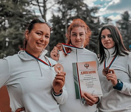 Медаль розыгрыша Кубка страны по стрельбе из лука завоевала ростовчанка