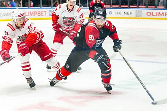 С чистого льда… ХК «Ростов» провел первый матч в реконструированном Дворце спорта 