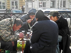 Обеды для нуждающихся