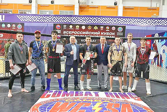 Пять медалей на двоих завоевали донские спортсмены по все стилевому карате